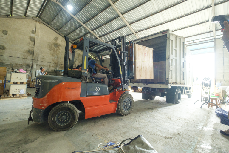 Container Shipping Cost from Bali to Jakarta: Latest Estimates